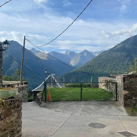 Preciosa Casa De Montana